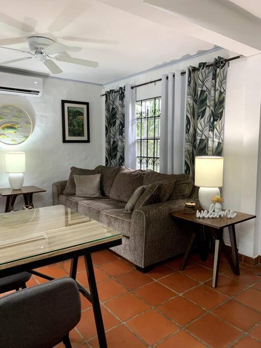 Reefside Villa Краун Пойнт Екстериор снимка